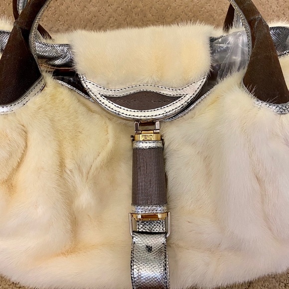 Authentic Fendi vintage fur spy - Picture 5 of 13